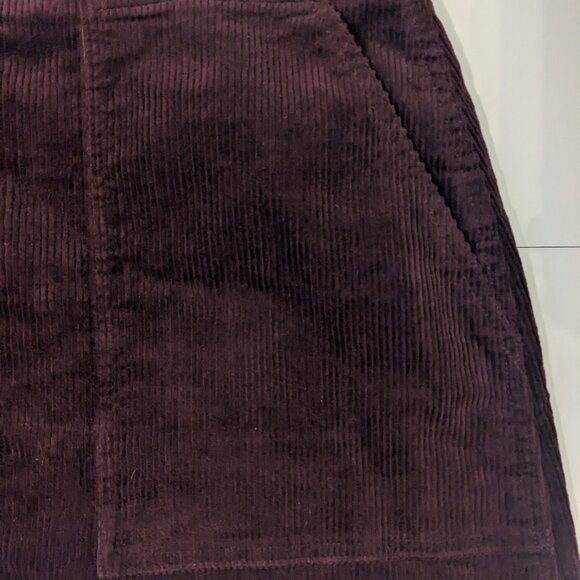 Uniqlo Burgundy Corduroy Mini Skirt - Size 10 - Picture 2 of 5